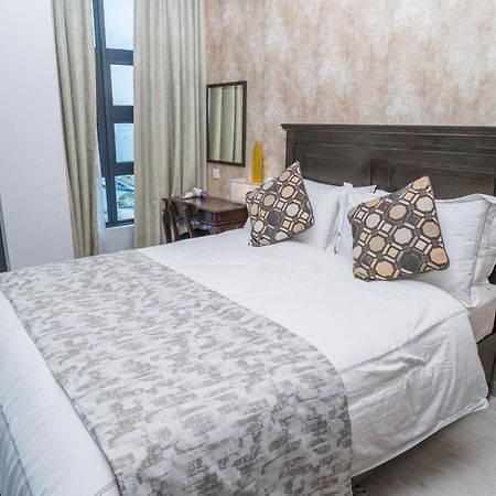 Petronella Suites Apartment @ Jesselton Quay Κότα Κιναμπαλού Εξωτερικό φωτογραφία